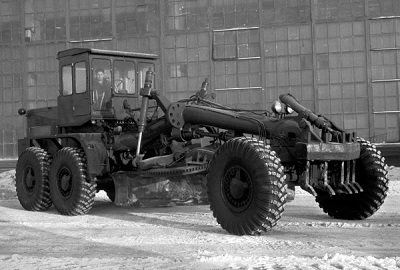 Автогрейдер тяжёлого типа Д-395