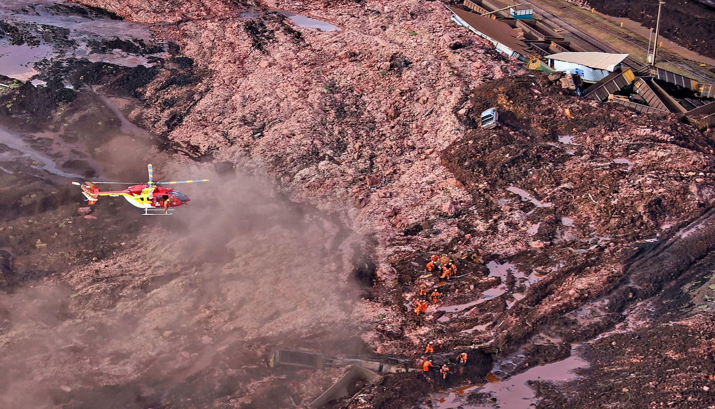 Бразилия Минас-Жерайс авария дамба