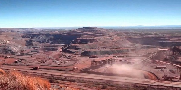 quellaveco месторождение Anglo American